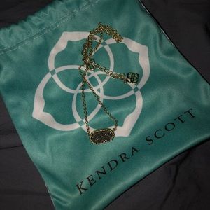 Elisa Kendra Scott necklace
